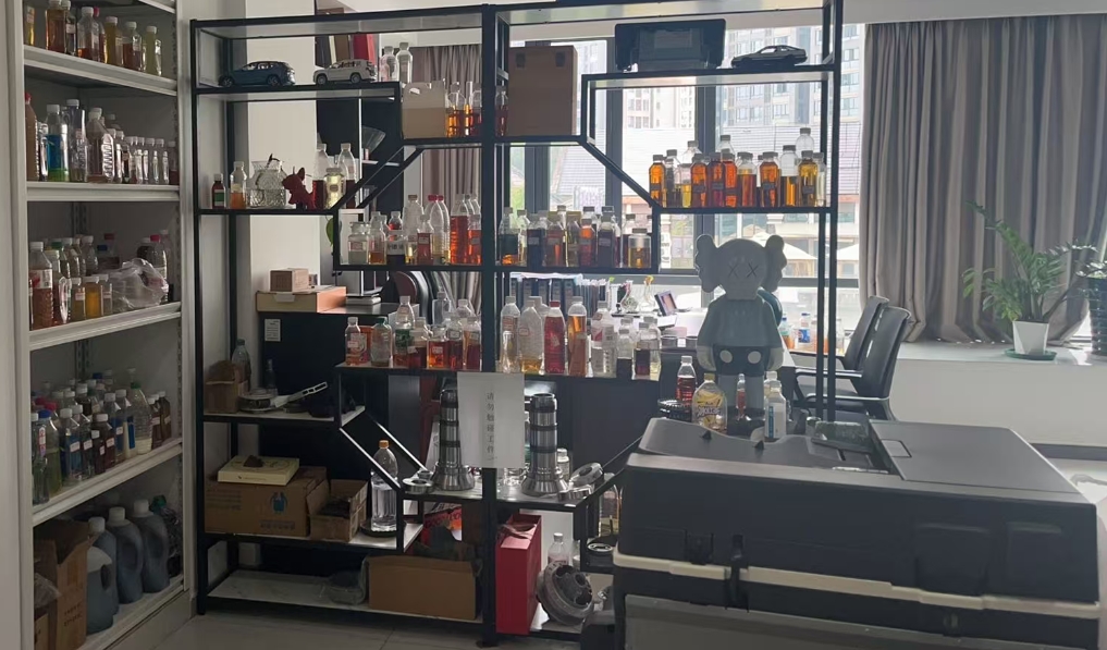 公司办公室样品陈列
